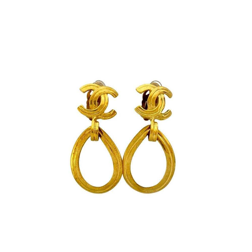 CHANEL Vintage Gold Logo Earrings - Picture 5 of 6